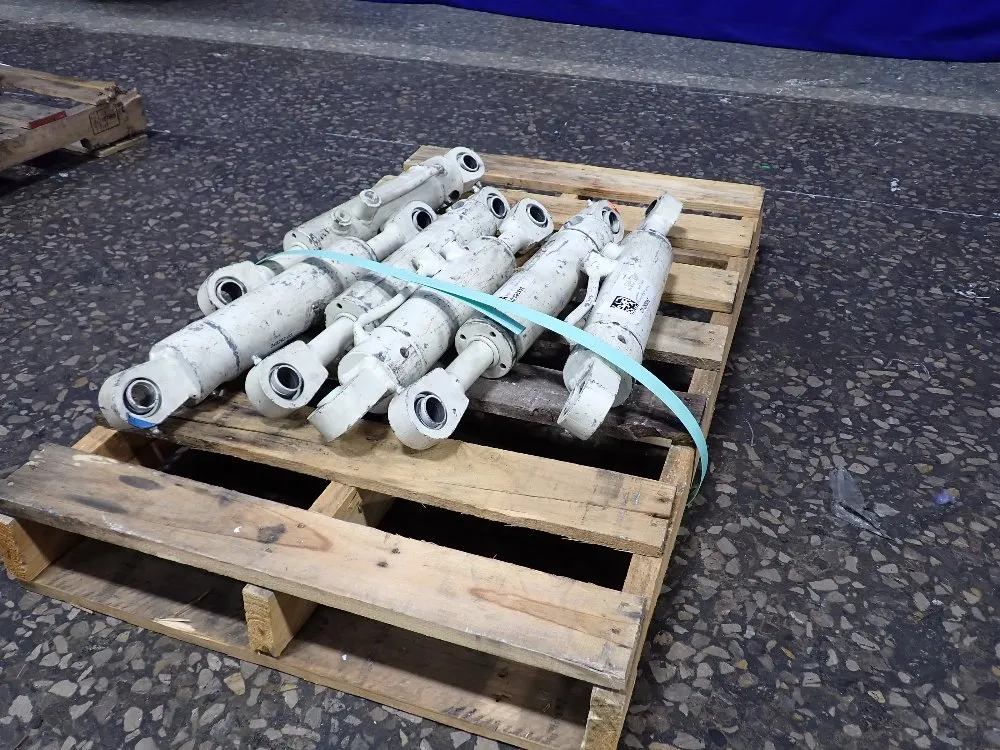  Hydraulic Cylinders