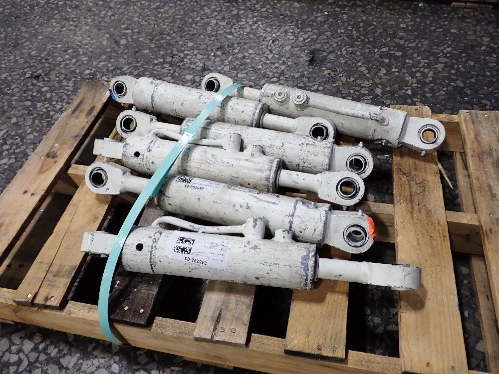  Hydraulic Cylinders