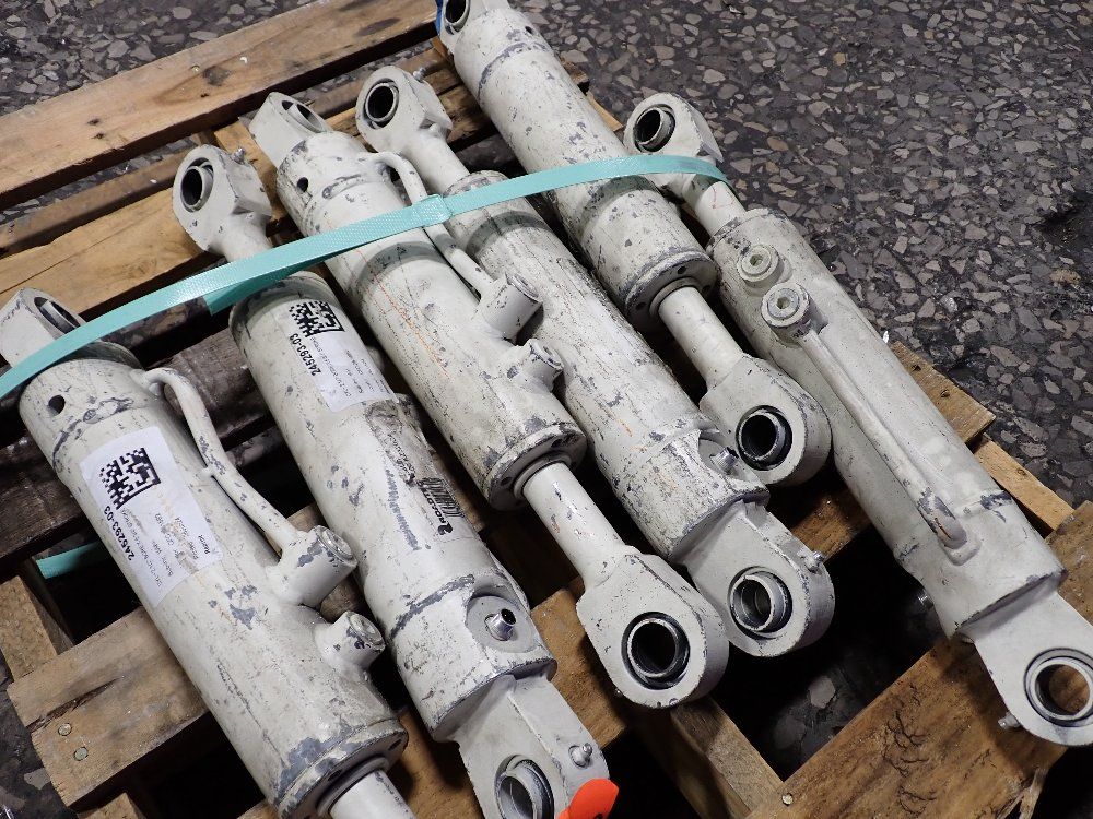  Hydraulic Cylinders