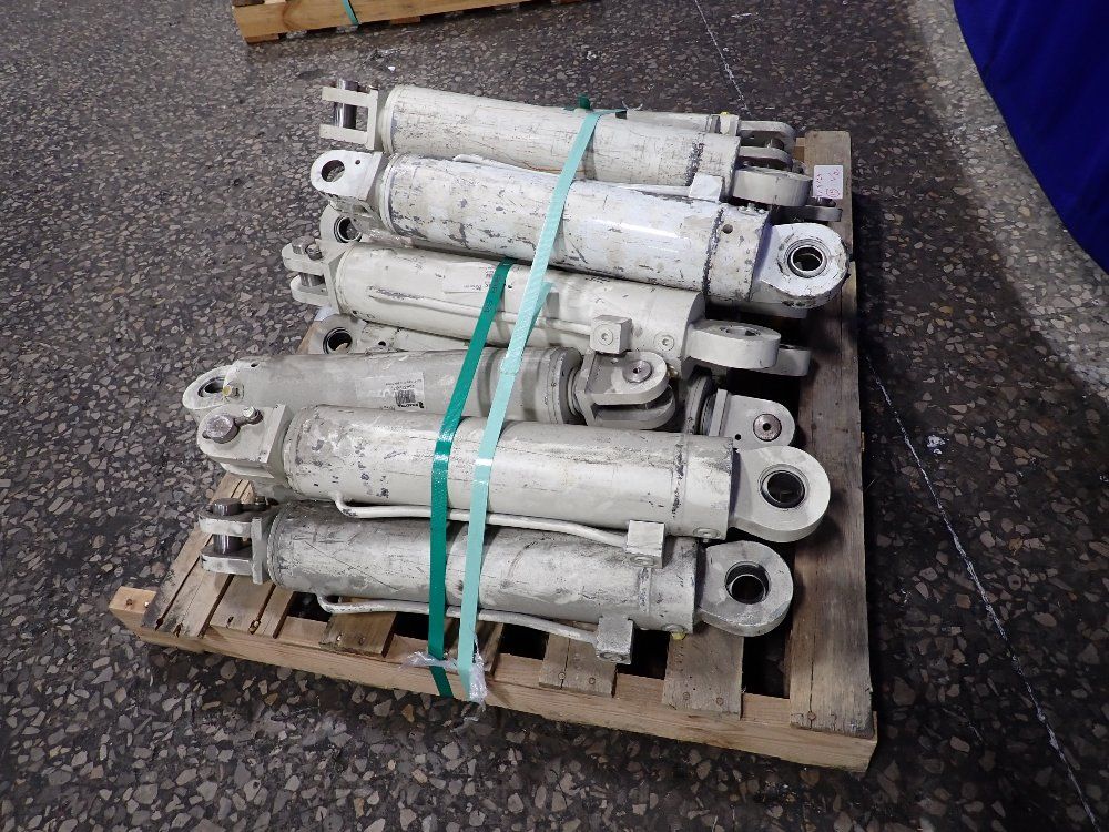  Hydraulic Cylinders