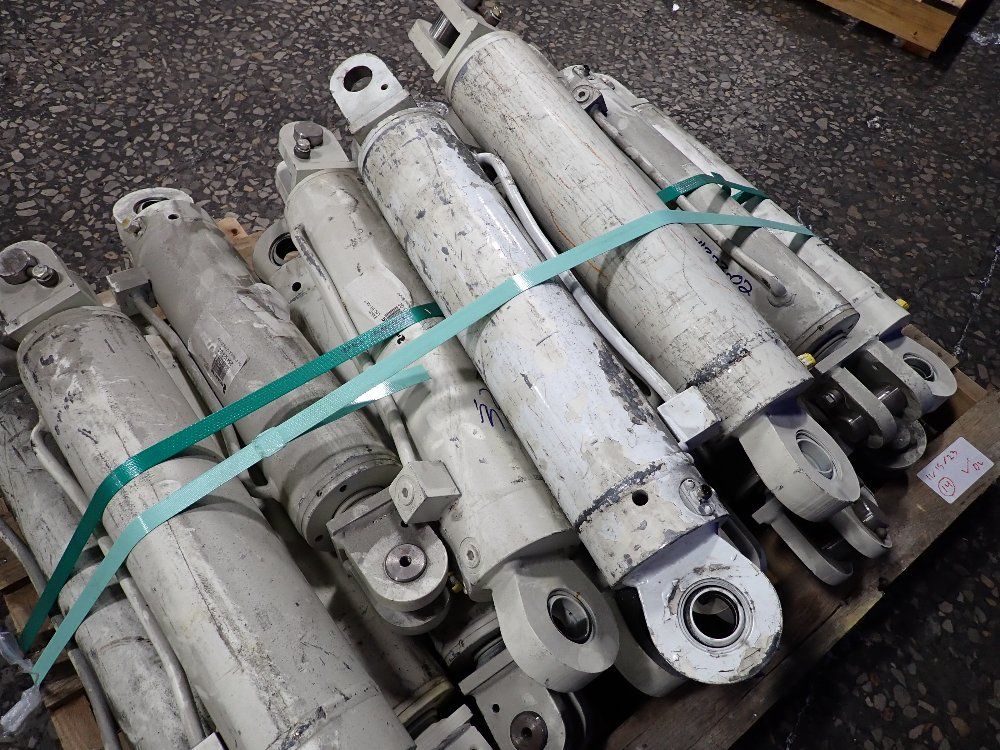  Hydraulic Cylinders