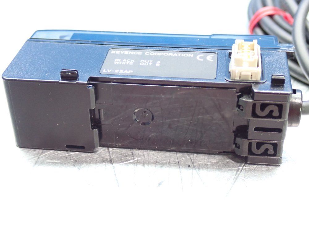 Keyence Photoelectric Digital Laser Amplifier Sensor - Lv-22ap
