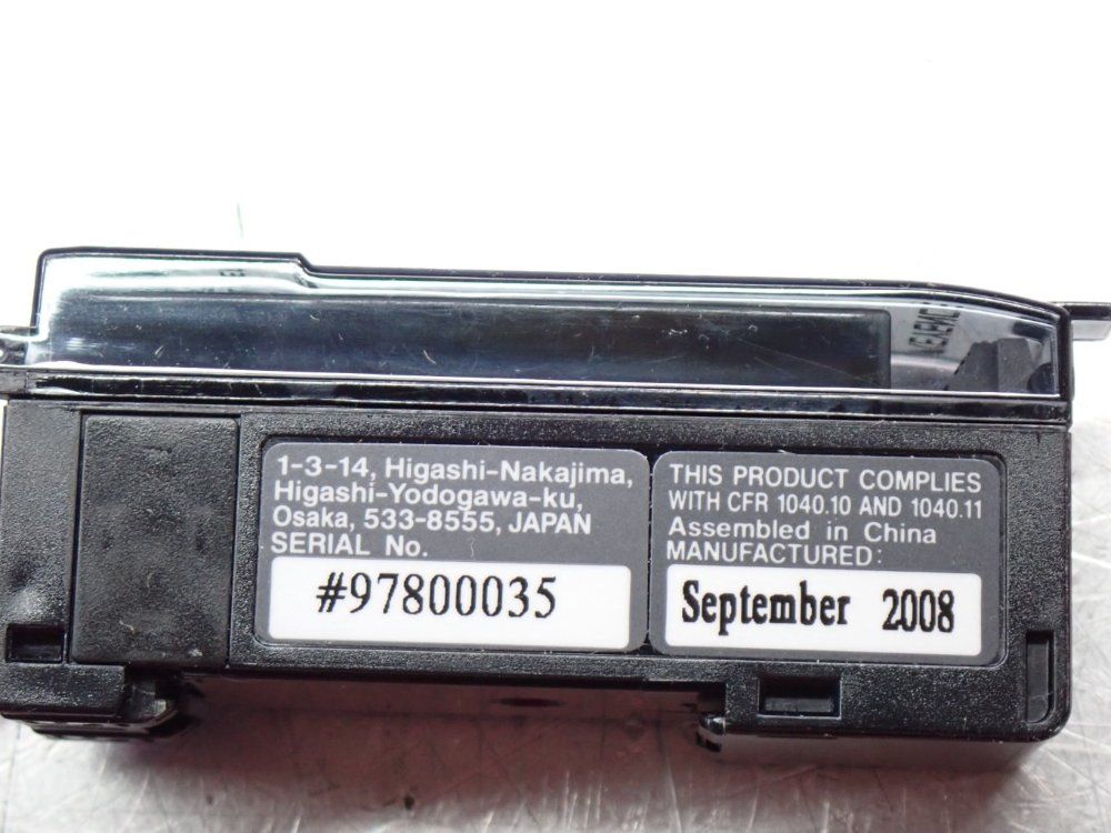 Keyence Photoelectric Digital Laser Amplifier Sensor - Lv-22ap