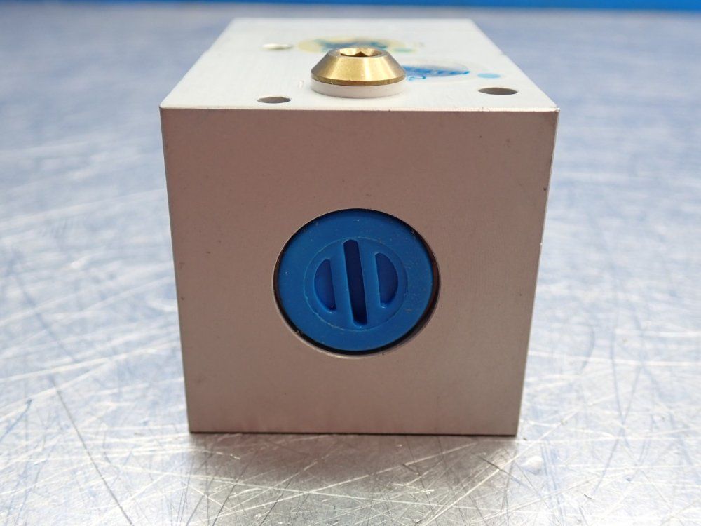 Festo Solenoid Valve Moch 3-1/4 - 2210