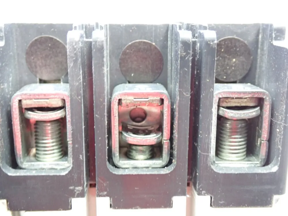 Allen Bradley Molded Case Circuit Breaker - 140u-h3c3-c20-a