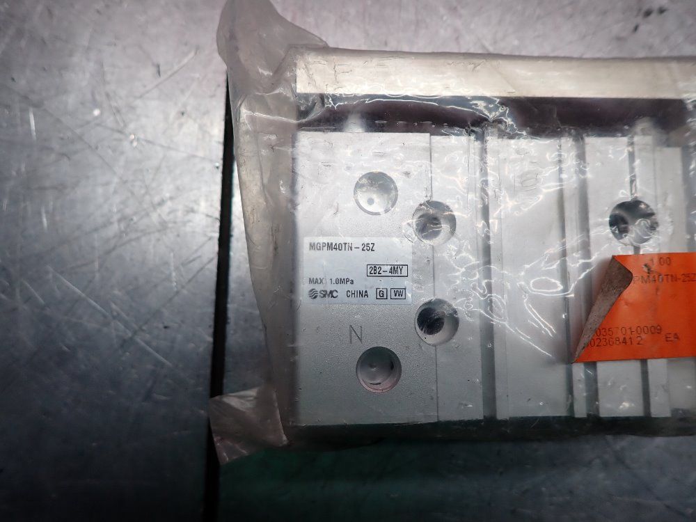 Smc Compact Guided Cylinder - Mgpm40tn-25z