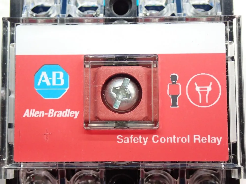 Allen Bradley Safety Control Relay Unit - 700s-dcp220z24