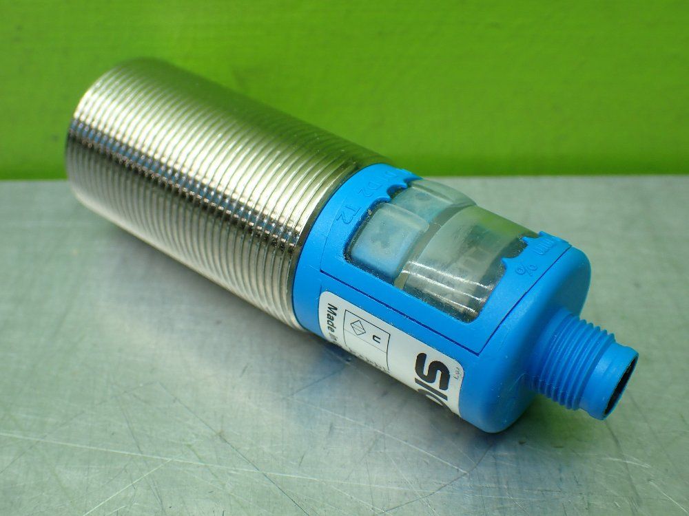 Sick Ultrasonic Distance Sensor. - Um30-211113