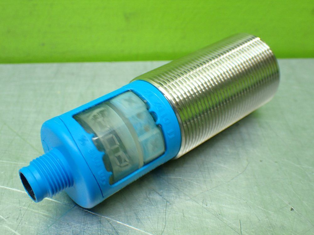 Sick Ultrasonic Distance Sensor. - Um30-211113