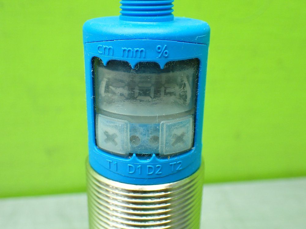 Sick Ultrasonic Distance Sensor. - Um30-211113