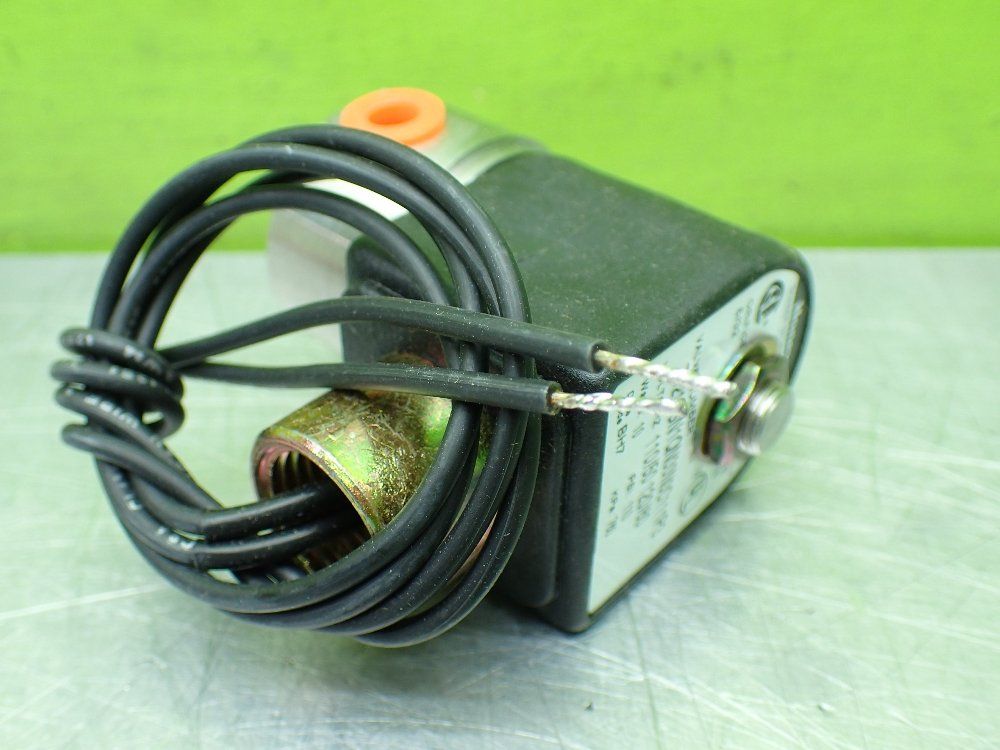 Honeywell 110psi Solenoid Valve. - 71215sn1qn00n0c111p3