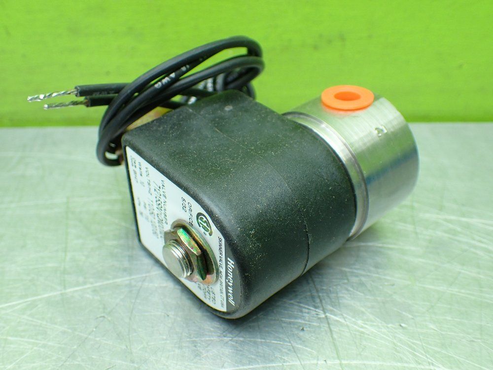 Honeywell 110psi Solenoid Valve. - 71215sn1qn00n0c111p3