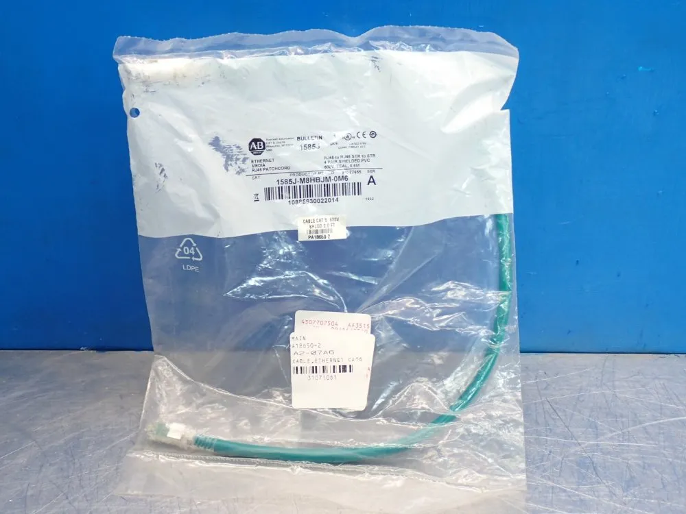 Allen Bradley Ethernet Cable Unit Cat 5 - 1585j-m8hbjm-0m6