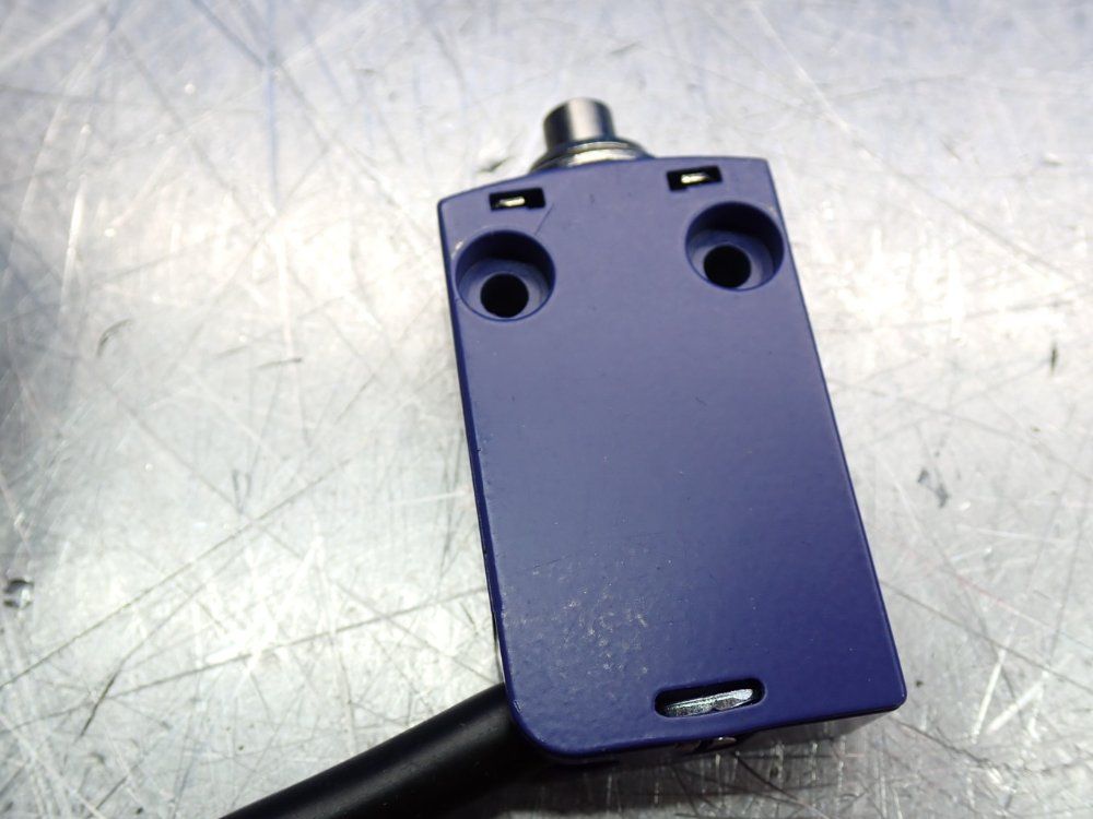Telemecanique Snap Action Limit Switch Sensor