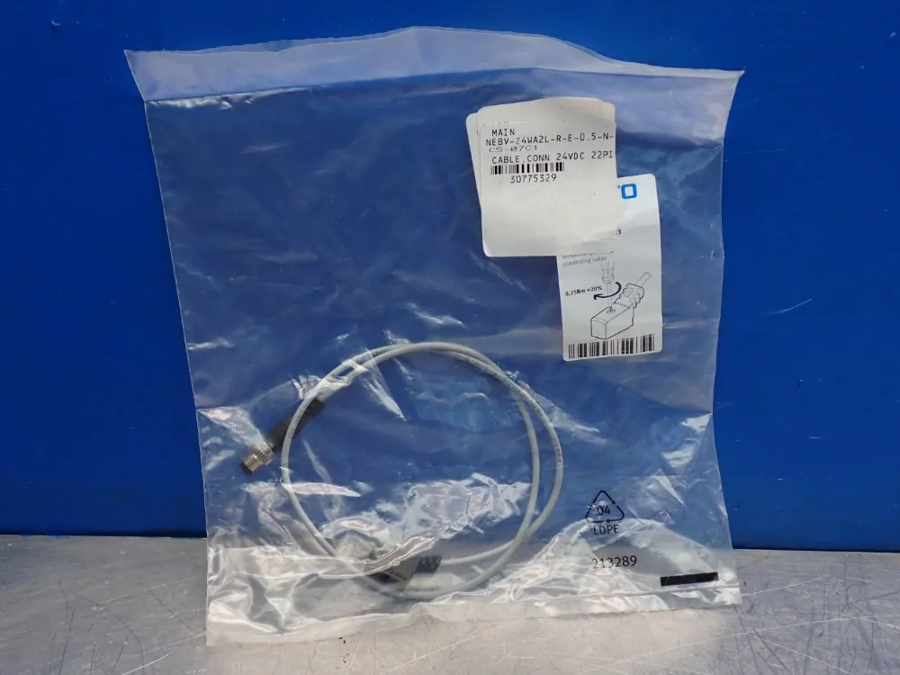 Festo 8047683 Connecting Cable