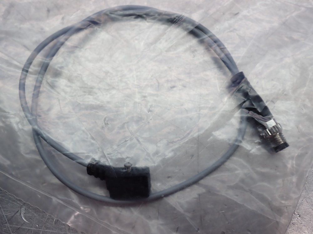 Festo 8047683 Connecting Cable