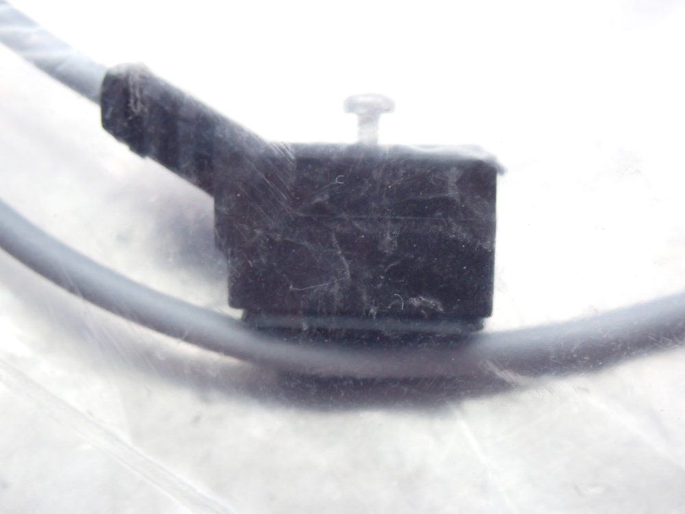 Festo 8047683 Connecting Cable