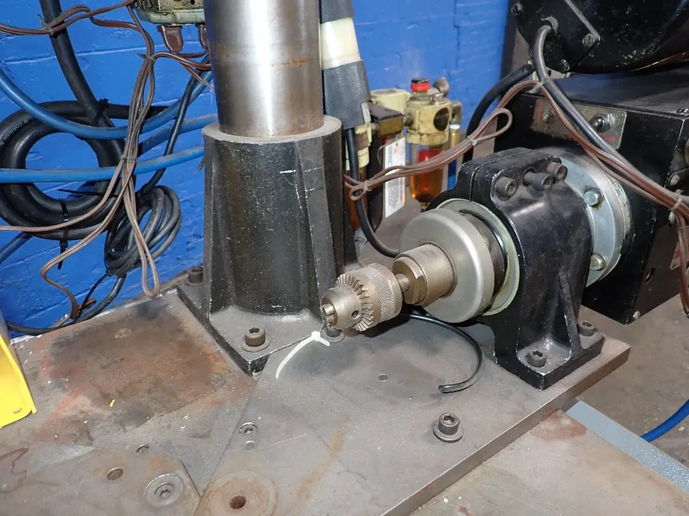 Dumore Vertical  Horizontal Drilling Unit