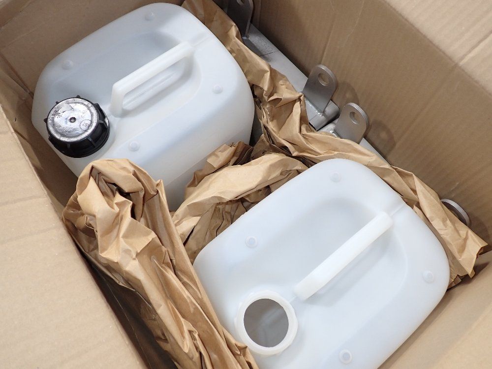  Plastic Jugsfixtures