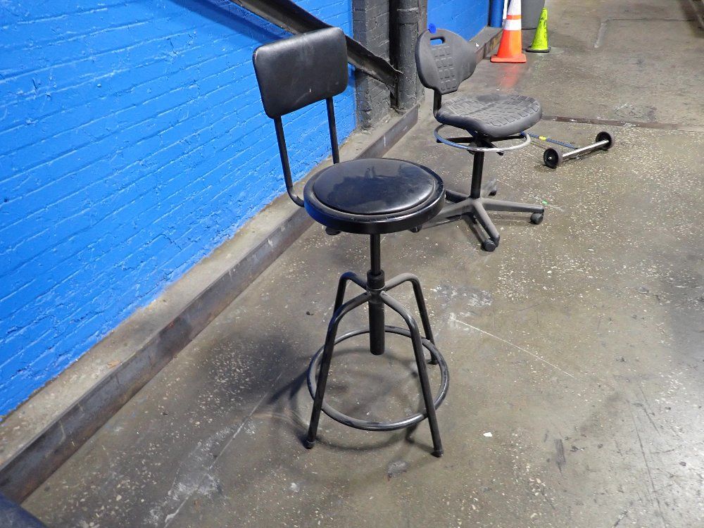  Swivel Chair