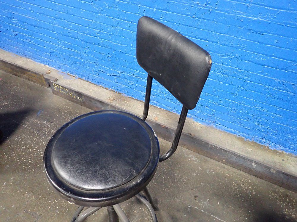  Swivel Chair
