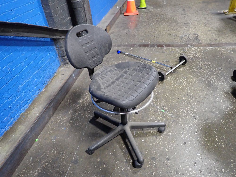  Swivel Chair