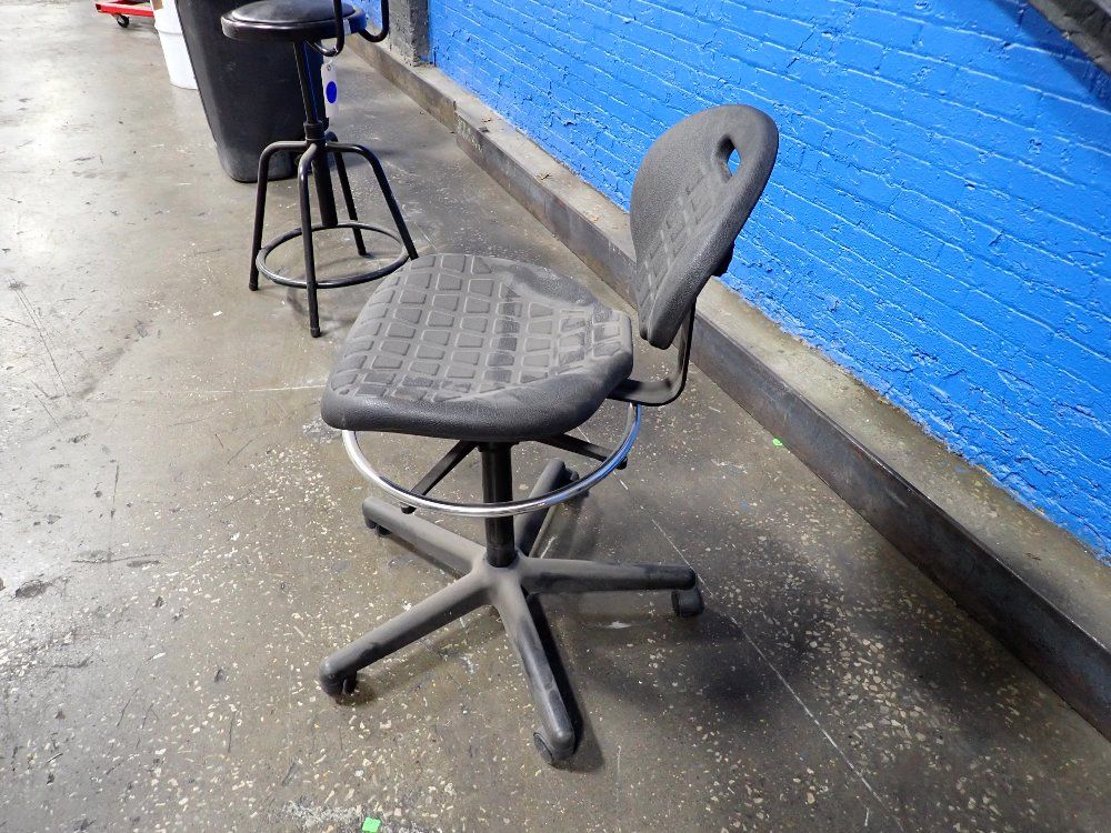  Swivel Chair