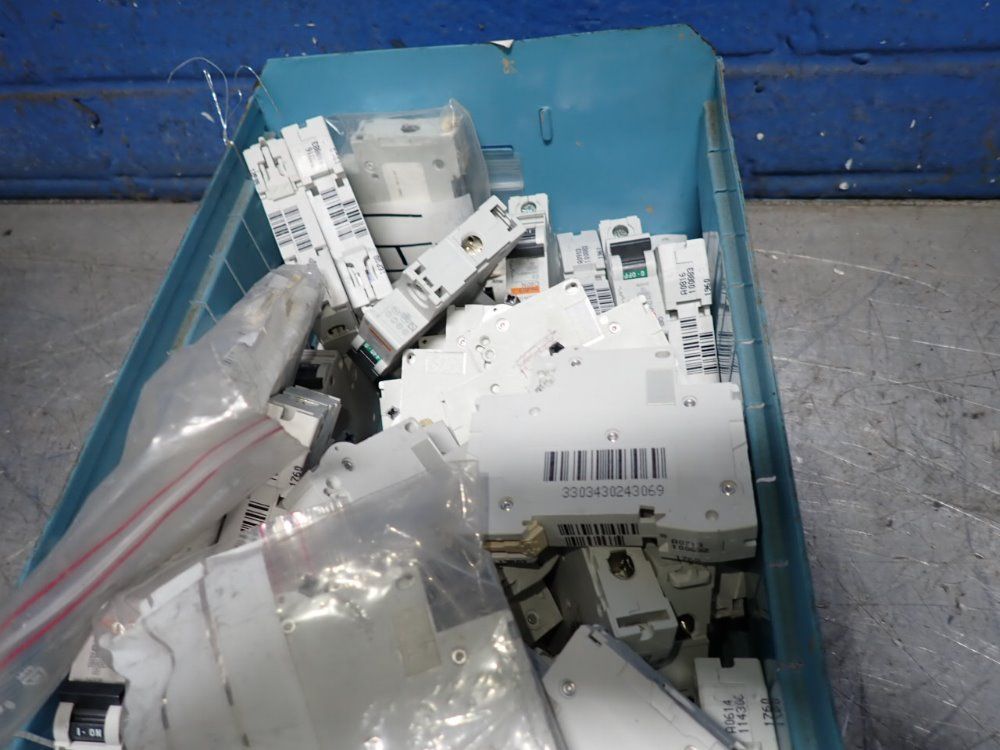 Merlin Gerin Circuit Breakers