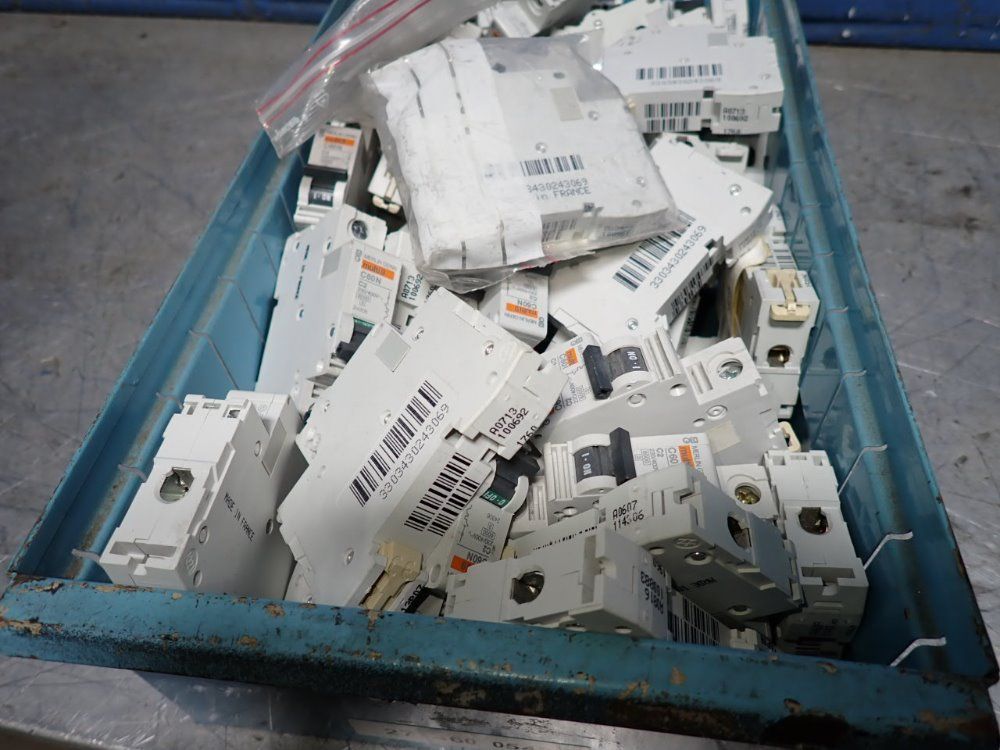 Merlin Gerin Circuit Breakers