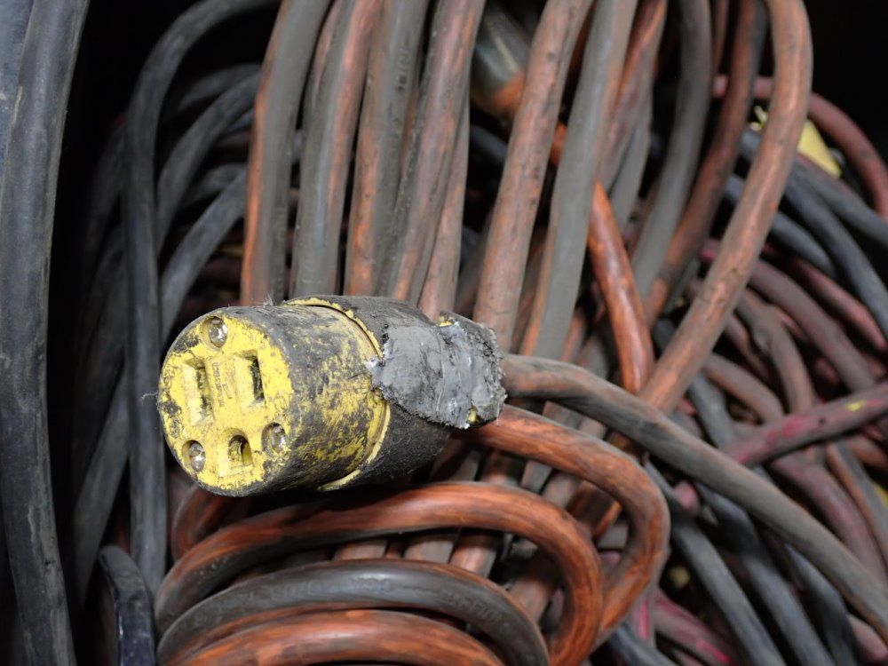  Cables