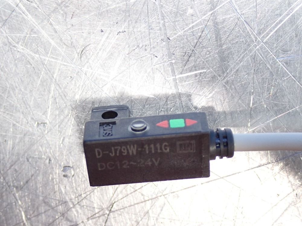 Smc Pneumatic Cylinder - Cdq2kb50-75dfm-j79w
