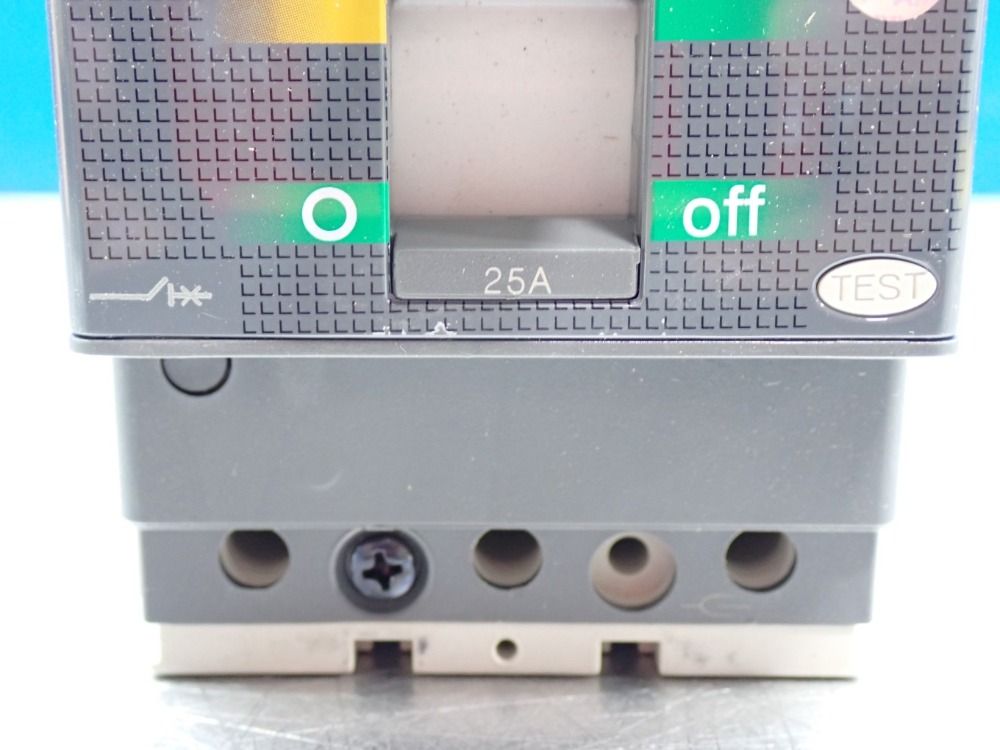 Abb Tmax T1n Circuit Breaker - Sace-tmax-t1-n-100