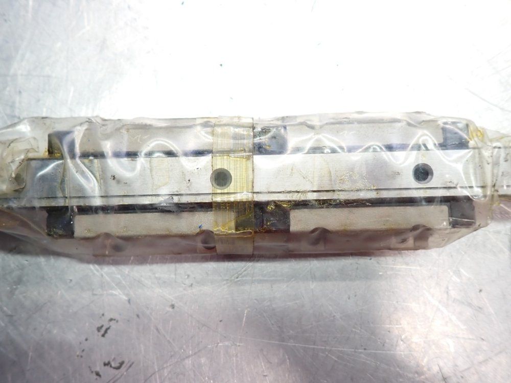 Thk Caged Ball Linear Motion Guide - Shs15c2uu+640l