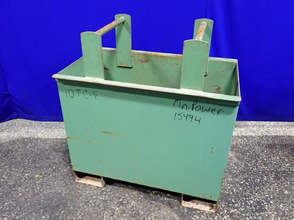 36" X 18" X 26" Job Box