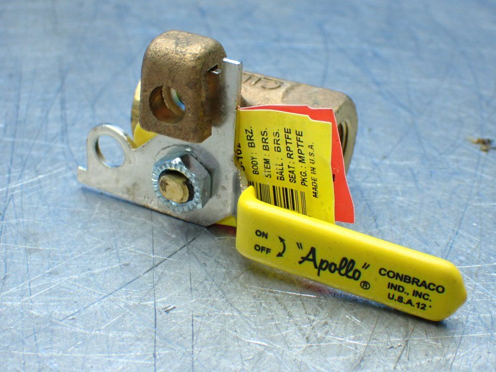 4pcs Assorted Pneumatic Lot. Mac Valves, Apollo, Parker.