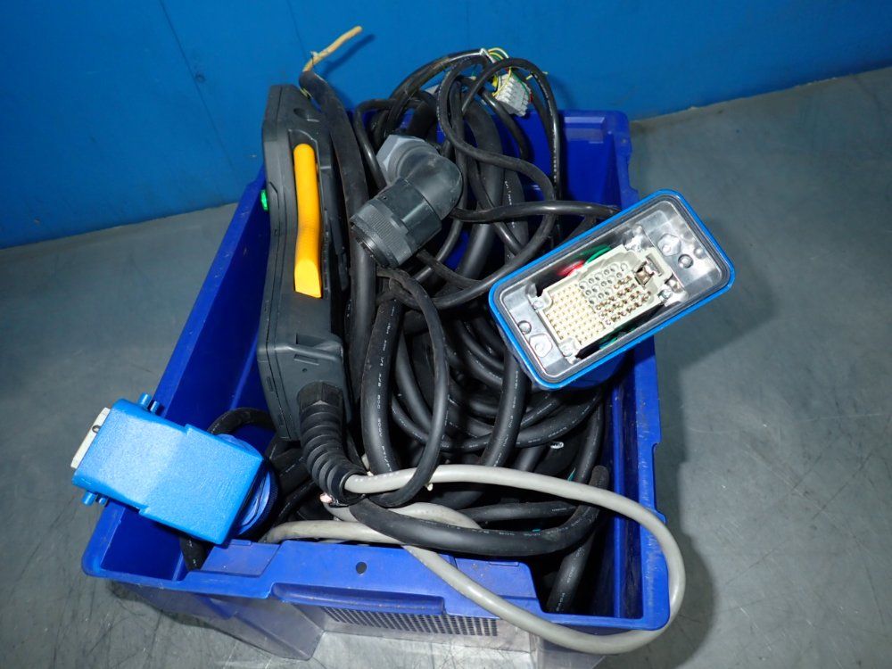 Toshiba Teach Pendant And Cords - Tp1000-6ax