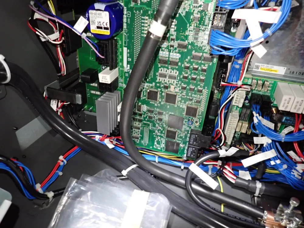 Fanuc Robot Controller - A05b-2651-b021 / R-30ib