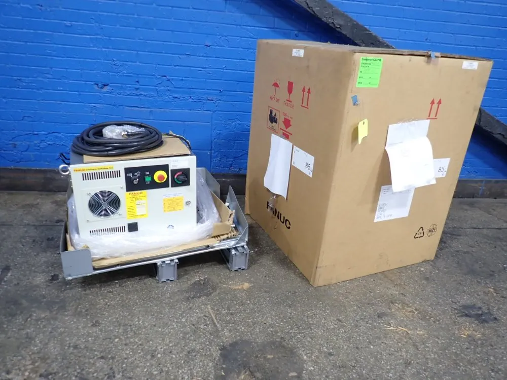 Fanuc Robot Controller - A05b-2651-b021 / R-30ib