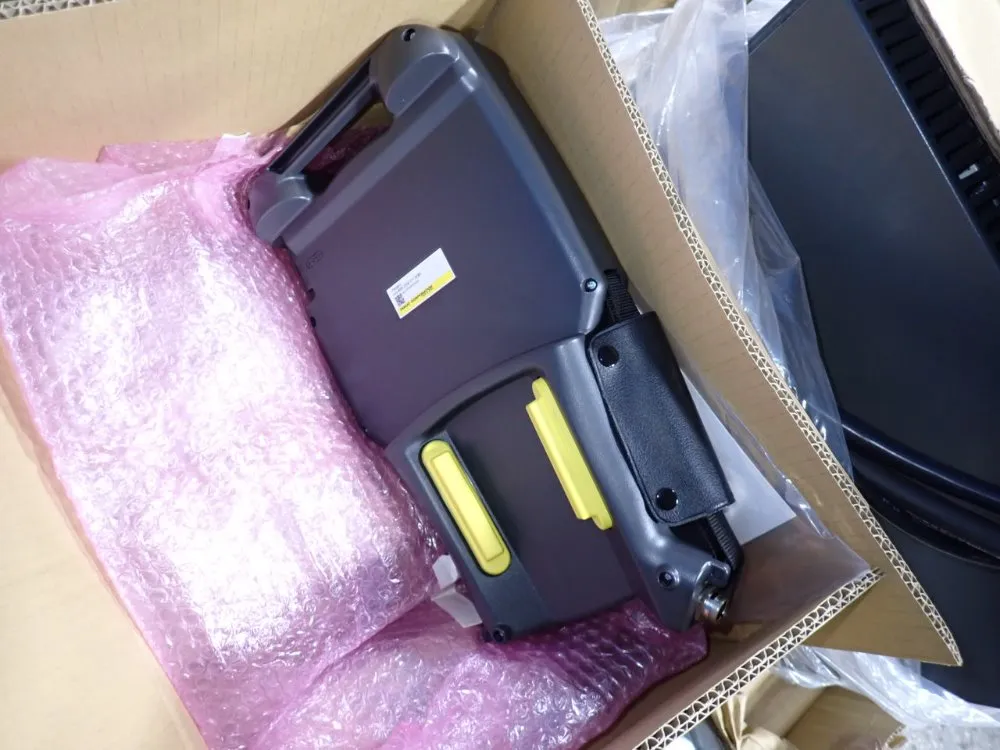 Fanuc Robot Controller - A05b-2651-b021 / R-30ib