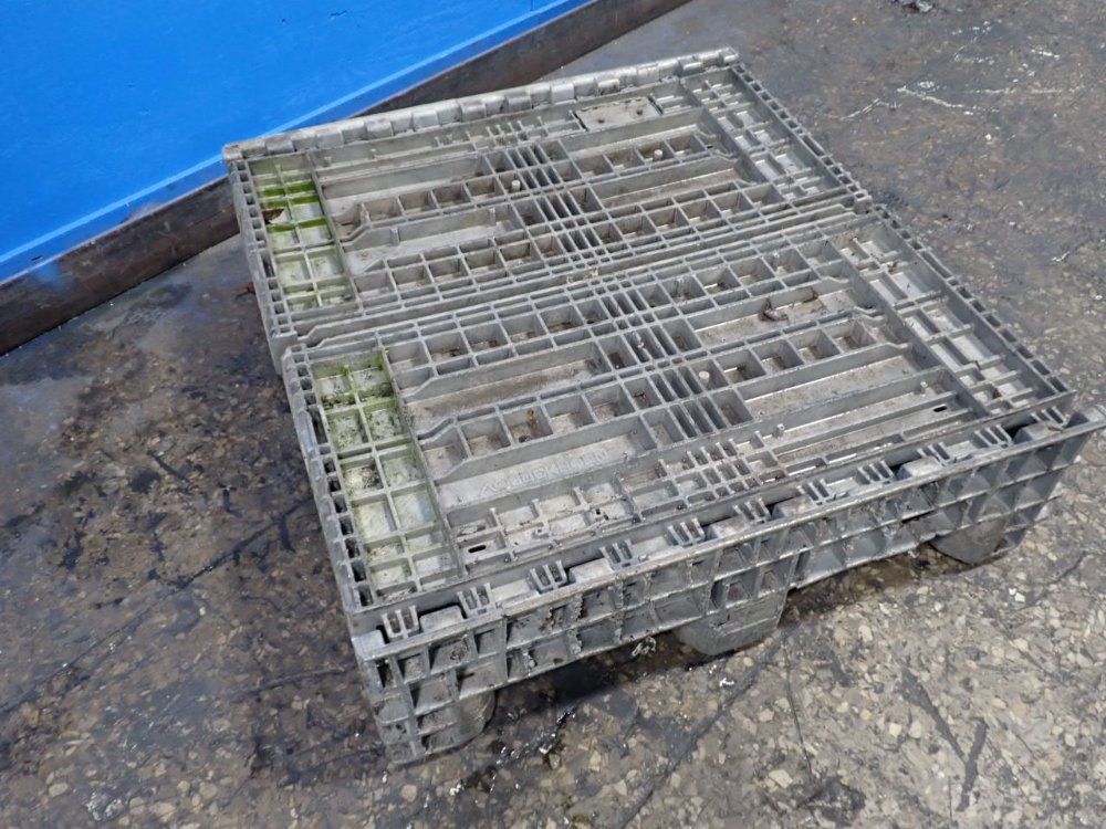 Buckhorn 43" X 41" X 28" Collapsible Bulk Container