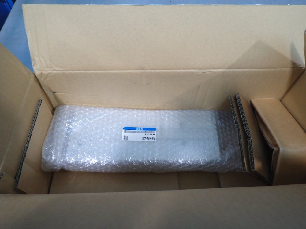 Smc Hydraulic Cylinder - Mgm32-250