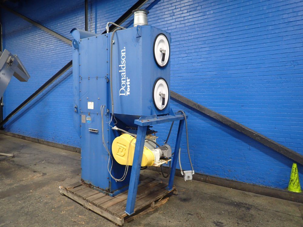 Donaldson Torit Dust Collector - Df02-2
