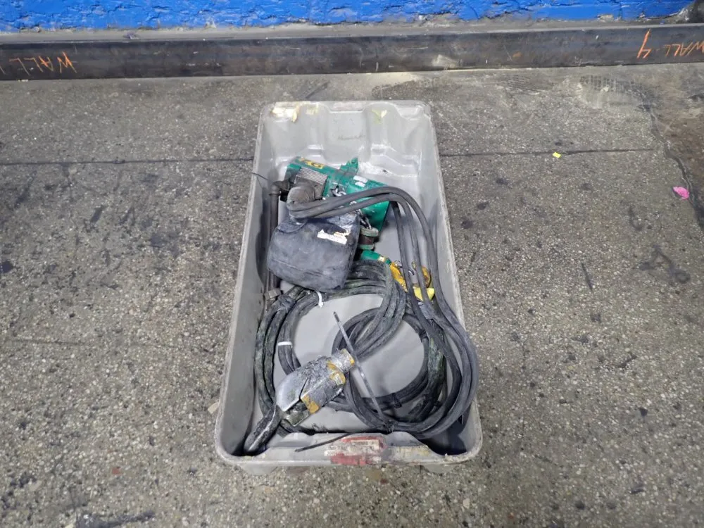 Neuhaus 1/2 Ton Chain Hoist - Mini 500