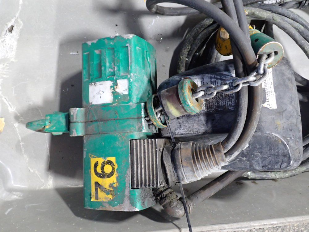 Neuhaus 1/2 Ton Chain Hoist - Mini 500