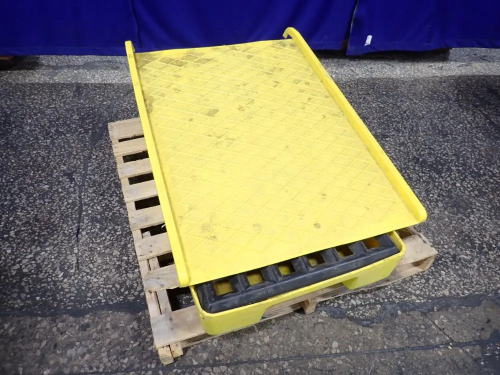 Eagle 26" X 50" X 5" Spill Containtment Pallet - 1632