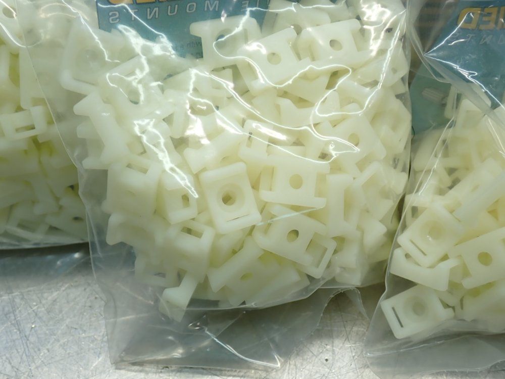 Panduit Cable Tie Mounts, 500pcs - Tm3s10-c