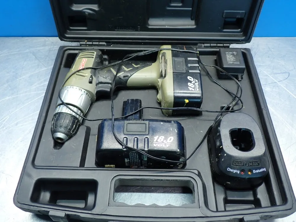 Craftsman 18v Drill W/ Charger & (2) Batteries In Carry Case - 315.115370