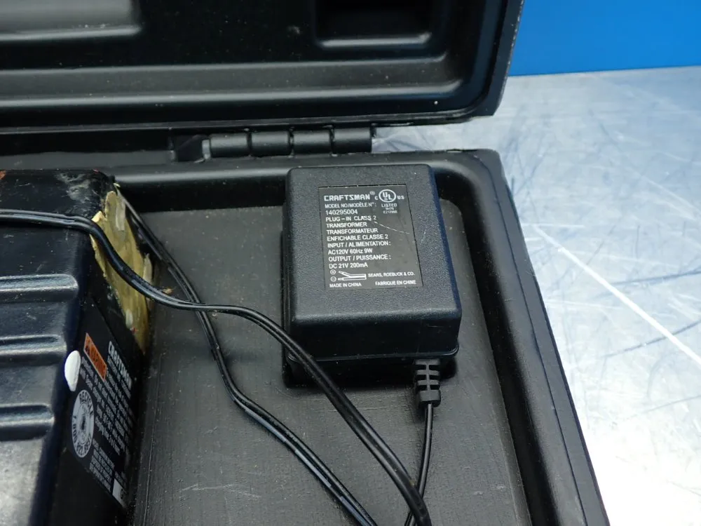 Craftsman 18v Drill W/ Charger & (2) Batteries In Carry Case - 315.115370