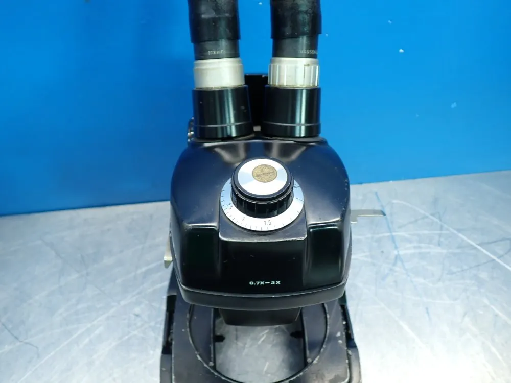 Bausch & Lomb 0.7x-3x Stereozoom 4 Microscope - 0.7x-3x