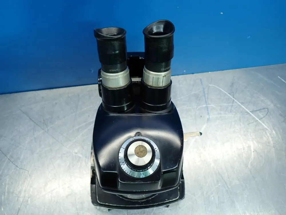 Bausch & Lomb 0.7x-3x Stereozoom 4 Microscope - 0.7x-3x